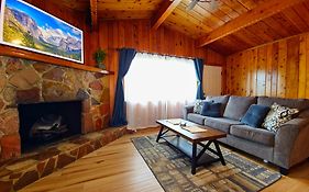 Rustic Yosemite Cottage-King Suite-Mountain Views